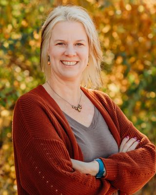 Photo of Linda M Miller, Marriage & Family Therapist, LMFT