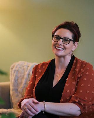 Photo of Cheryl Guill, Marriage & Family Therapist, MS, LMFT, PACT L1