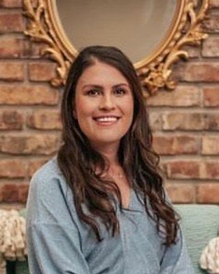 Photo of Holli Comeaux, Licensed Professional Counselor, LPC