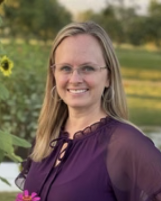 Photo of Tricia Collins, Licensed Professional Clinical Counselor, LPCC