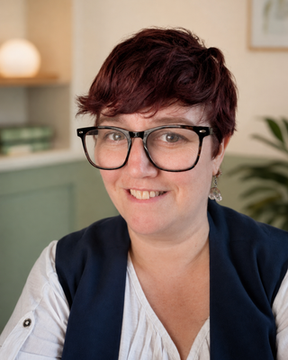 Photo of Katherine Argue, Psychotherapist, MIACP