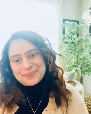 Photo of Zainab Khimji - The Psychotherapy Spot, Registered Psychotherapist, MA, RP, CCC