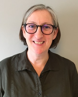 Photo of Rebecca Threlfall, Counsellor in Crouch End, London, England
