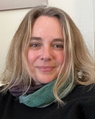 Photo of Inga Knudson, Marriage & Family Therapist Associate, RYT, SEP, LMFT