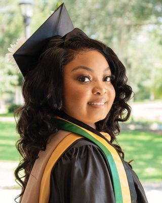 Photo of Yashika Barnett, Licensed Social Worker, MSW, LCSW