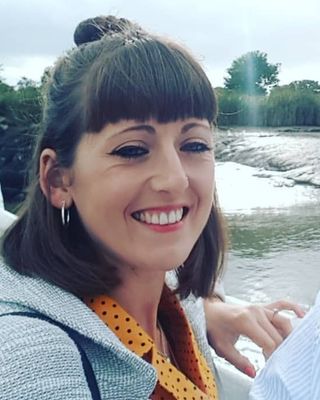 Photo of Hayley Seddon, Psychotherapist, MSc, MBABCP