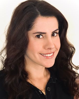Photo of Amanda Silvers, Associate Clinical Social Worker in West Hollywood, CA