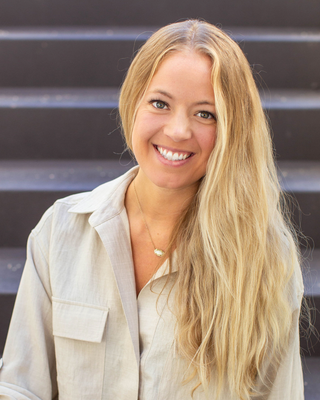 Photo of Danielle Desmet, Pre-Licensed Professional