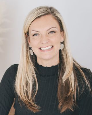 Photo of Celia Harris, Psychotherapist, MA, MBABCP