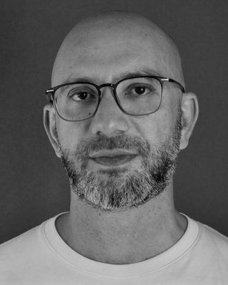 Photo of Jonathan Raznick, Psychotherapist, MA, MBACP Accred