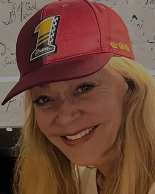 Photo of Cecilia Bueno, Marriage & Family Therapist, LMFT