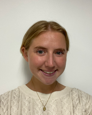 Photo of Lauren Kaufman, Associate Professional Clinical Counselor, APCC