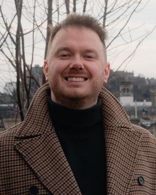 Photo of Aaron Kelly, Psychotherapist, MSc, MBACP