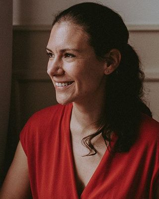 Photo of Vanessa Walsh, Psychotherapist, MA, UKCP Trainee