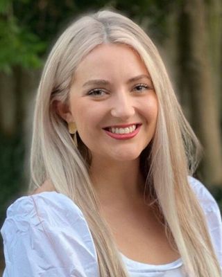 Photo of Savannah Hamilton, Psychologist in Hillsboro, OR