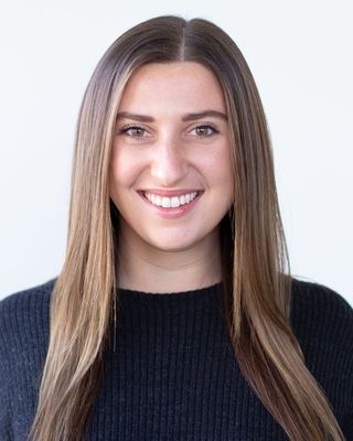 Photo of Meredith DeVries, Licensed Professional Counselor in Chicago, IL