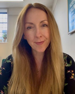 Photo of Tracey Cunningham, Psychologist, DCounsPsych, CPsychol