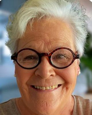 Photo of Lyn McCall, Marriage & Family Therapist, LMFT, LAC-S