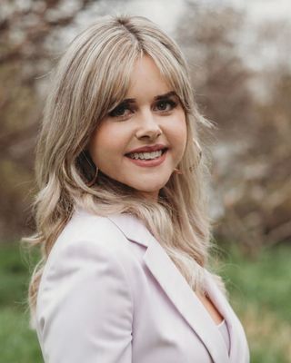 Photo of Amanda Jolene Rose, Clinical Social Work/Therapist, MSW, RSW