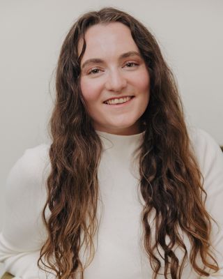 Photo of Jenny Powers, Pre-Licensed Professional, BS