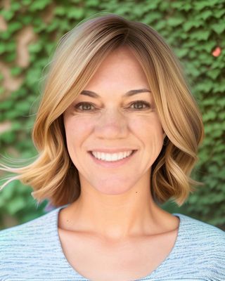 Photo of Cecily Longo, Marriage & Family Therapist, LMFT