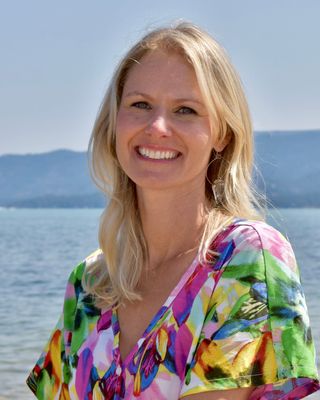 Photo of Shannon Bruckbauer, Marriage & Family Therapist Associate, AMFT, APCC