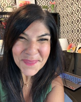 Photo of Renu Kohli, Registered Psychotherapist, Hon BA, BEd, MEd, DVATI