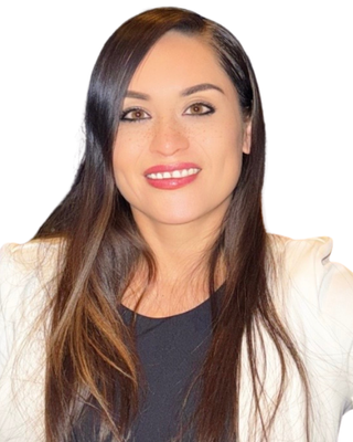 Photo of Jessica Vargas, Registered Psychotherapist, MACP, MEd, MA, C-IAYT, E-RYT
