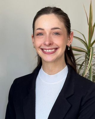 Photo of Hannä Renee Zimmermann, Pre-Licensed Professional in Chicago, IL