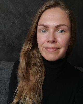 Photo of Dr Deili Sinimeri, Psychologist, PsychD, HCPC - Clin. Psych.