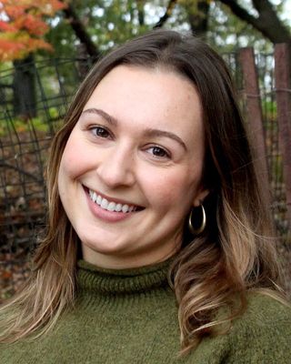 Photo of Molly Farrugia, Art Therapist, LCAT, ATR-P