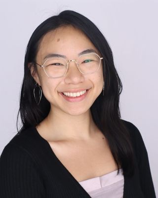 Photo of Yvonne Nguyen, Pre-Licensed Professional