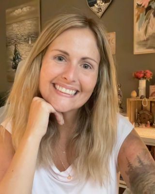 Photo of Elle Kahn, Licensed Professional Counselor, MA, LPC