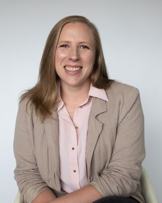 Photo of Lyndsay Rao, Counsellor, MACP, RCC