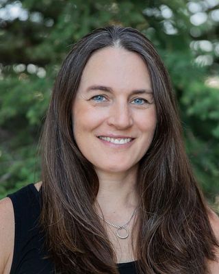 Photo of Jenn Champagne, Psychologist, RPsych
