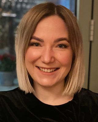 Photo of Dr Lisa-Maria Kraml, Psychologist, PsychD, HCPC - Clin. Psych.
