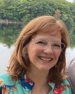 Photo of Ashley Davis Bush, Clinical Social Work/Therapist, LICSW