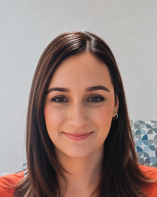 Photo of Ana Bustamante Laue, Registered Associate Clinical Social Worker, MSW, ASW