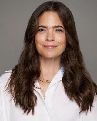 Photo of Julie Rapinat, Pre-Licensed Professional