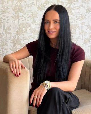 Photo of Rebecca Robbins, Psychotherapist, MBACP Snr. Accred