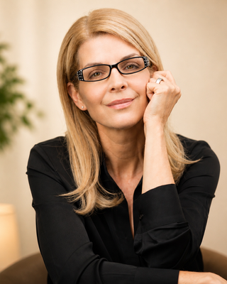 Photo of Rebecca Norton, Psychologist, PsyD, DipACLM