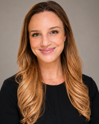 Photo of Hailey Zanes, Clinical Social Work/Therapist, MSW, LCSW, CAT