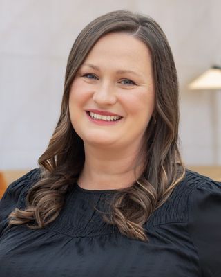 Photo of Dr. Amanda Kerr, Psychiatrist, PHMNP
