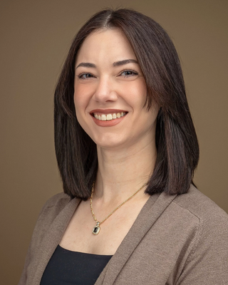 Photo of Julie Windram, Pre-Licensed Professional, LSW