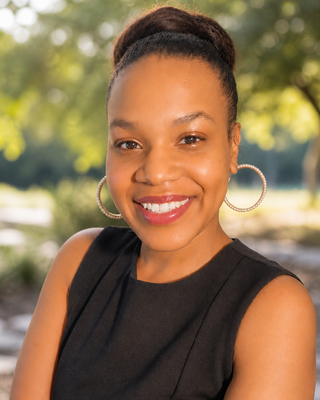 Photo of Anah Wallace - Anah Wallace, Teen and Adult Therapist, Pre-Licensed Professional, MSW, LCSWA