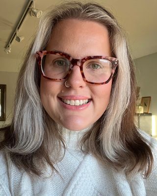 Photo of Holly May Dowdles, Counsellor, MBACP