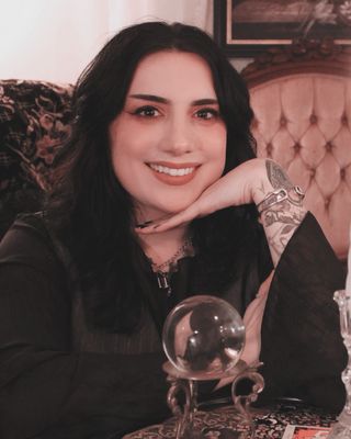 Photo of Savannah Honarbakht, Marriage & Family Therapist Associate, MS, LMFT-A