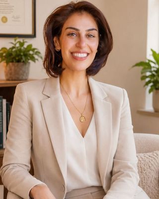 Photo of Amanda Karam Rogers, Licensed Mental Health Counselor, MS-LMHC, NTP, CNC
