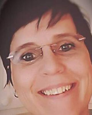Photo of Anna Toet, Clinical Social Work/Therapist