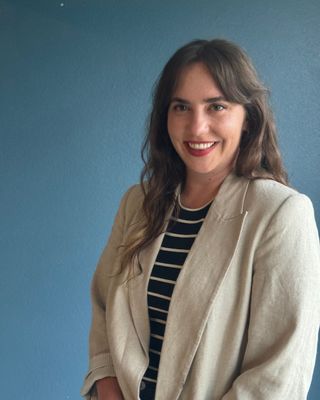 Photo of Samantha Elms, Clinical Social Work/Therapist